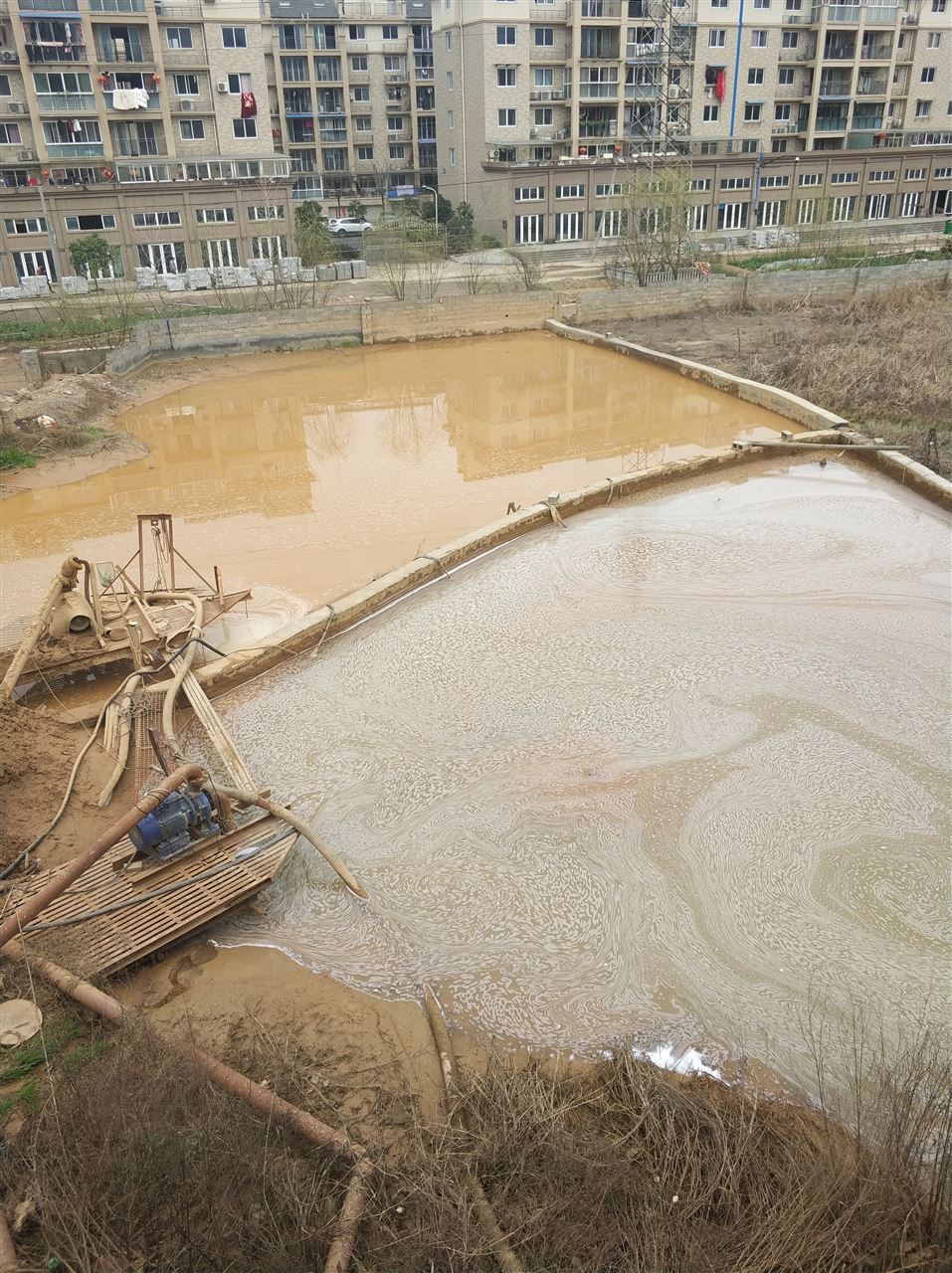 香格里拉沉淀池淤泥清理-厂区废水池淤泥清淤